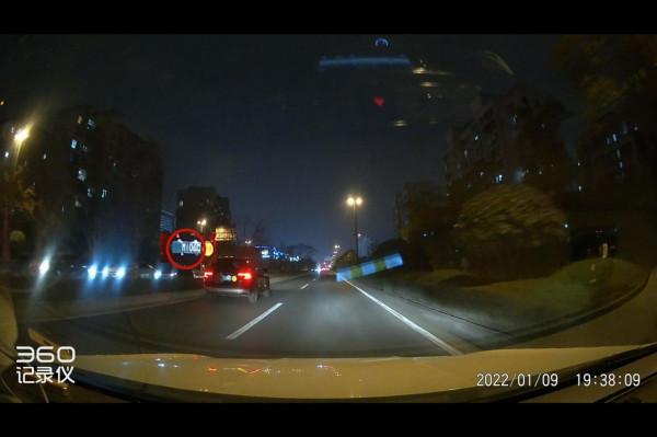 行車記錄儀挑花眼？360 G300 3K 行車記錄儀，效能均衡又不貴