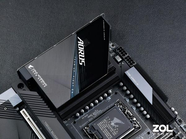 英特爾酷睿i9-12900K首測 技嘉超級雕Z690穩定輸出 英特爾酷睿i9-12900K首測 技嘉超級雕Z690穩定輸出