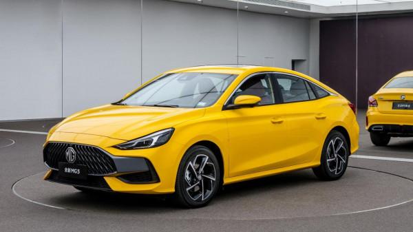 制霸10萬級,全新MG5和逸動PLUS,你怎麼選? 制霸10萬級,全新MG5和逸動PLUS,你怎麼選?