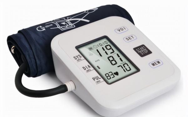 測血壓左手還是右手？提醒：這些知識，不妨瞭解一下