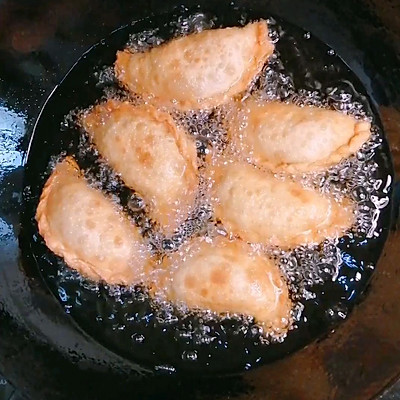 青蘿蔔粉條素餡菜盒子,清清爽爽,營養豐富,好吃不怕胖 青蘿蔔粉條素餡菜盒子,清清爽爽,營養豐富,好吃不怕胖