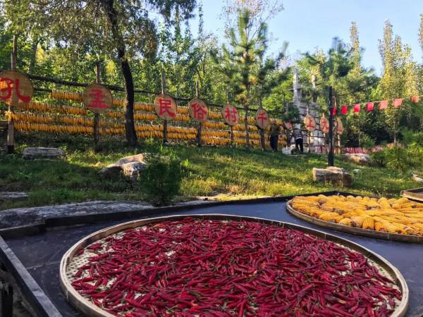 慶國慶，這個古村太熱鬧，養眼又怡情，還有滿滿的中國紅