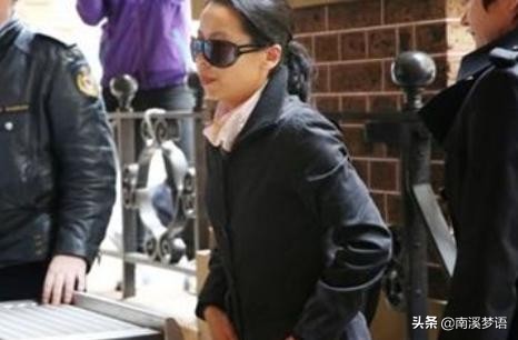 09年，男子殺害妻兄一家五口，收養侵犯侄女2年，其妻：他很有愛