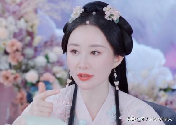 臉越來越僵的女星們，關之琳撞臉蔡明，林志玲閆妮也逃不過