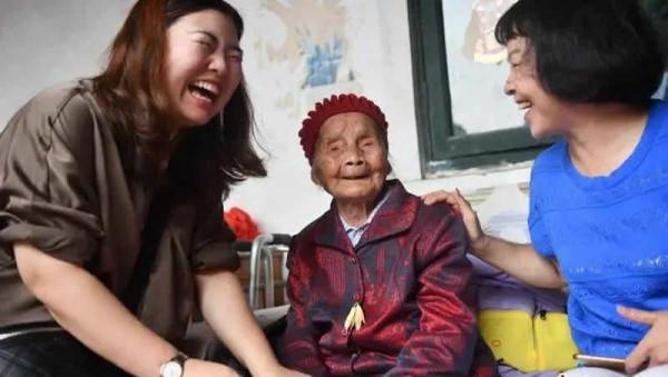 清朝00後朱鄭氏:121歲仍然健在,六世同堂,她為什麼這麼長壽 清朝00後朱鄭氏:121歲仍然健在,六世同堂,她為什麼這麼長壽