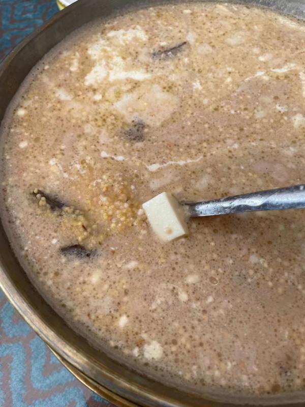 來到內蒙古,我見識到了草原民族的硬核早餐 來到內蒙古,我見識到了草原民族的硬核早餐