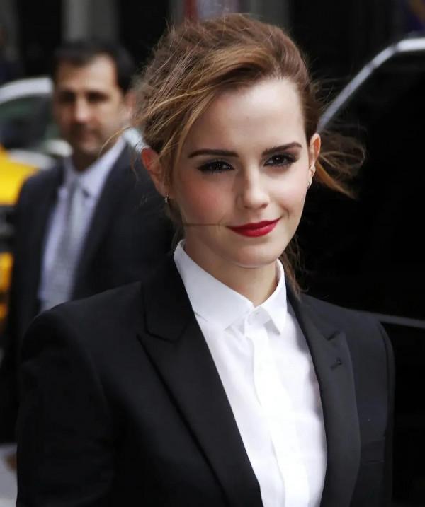 《哈利波特》女主角扮演者艾瑪·沃森 《哈利波特》女主角扮演者艾瑪·沃森