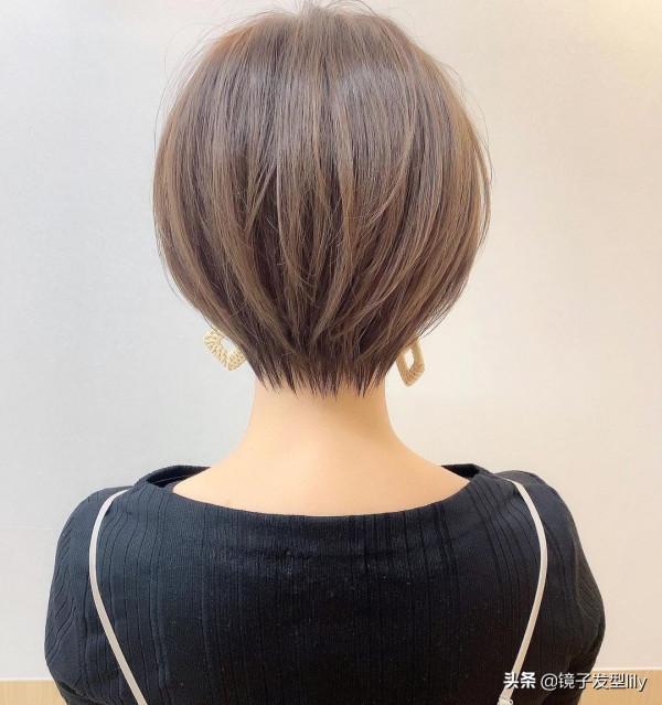 女人40歲左右,髮型這樣剪,利落時尚真顯年輕 女人40歲左右,髮型這樣剪,利落時尚真顯年輕