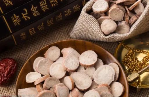 肩周炎反覆發作,乃是肝腎、虧虛所致,這張經驗方您收好 肩周炎反覆發作,乃是肝腎、虧虛所致,這張經驗方您收好