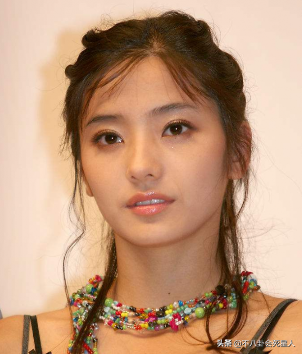 那些紅極一時的韓流明星,終於被整容後遺症給拖累了 那些紅極一時的韓流明星,終於被整容後遺症給拖累了