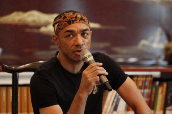 奧巴馬弟弟在中國定居，還娶了河南姑娘為妻，如今怎麼樣了？