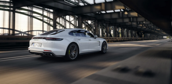 D級車只能選BBA？不妨看看這3款，內飾豪華回頭率高