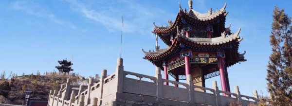 高家堡山巔之上，藏了個“龍泉寺”，一秒帶你觀西寺凌雲