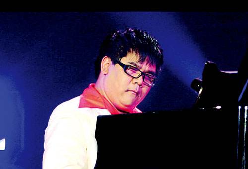 從勵志的盲人歌手到人人唾棄，楊光怎麼就走到了今天這種地步？