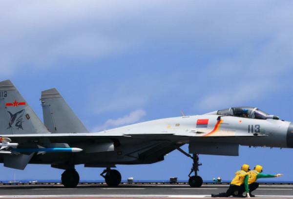 沈飛又憋了個大招，改進型殲15曝光6項改進，彌補8年前最大遺憾