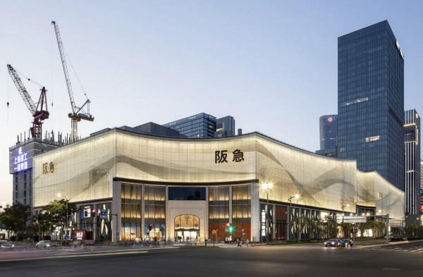 「深度」當奢侈品購物中心爭相“下沉”，有沒有那麼多人來買？