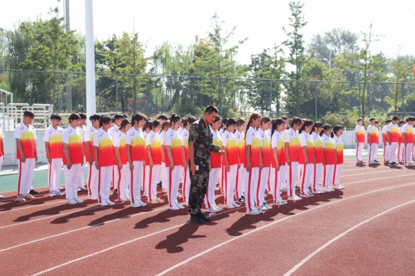 不敢忘，不能忘