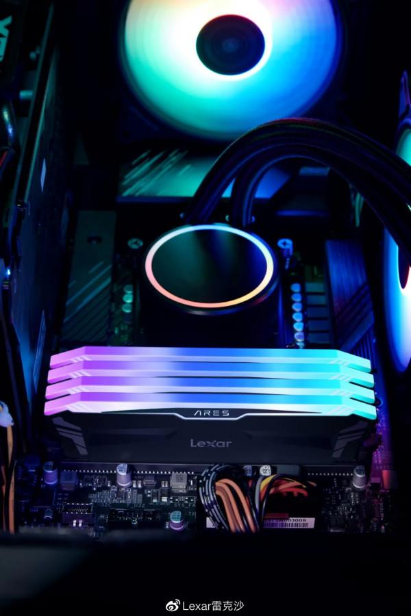 雷克沙發布 ARES RGB DDR4 戰神之刃記憶體：最高 4000 MHz
