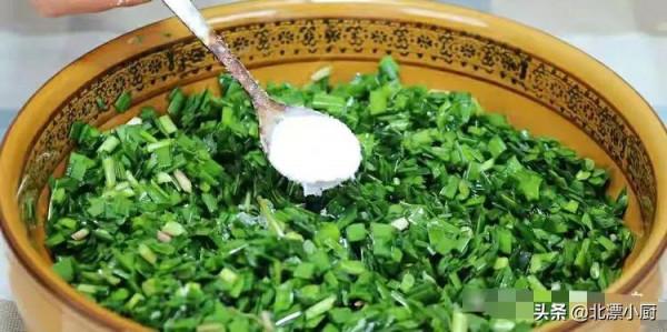 調韭菜餡餃子,牢記“2加3不放”,韭菜更翠綠,不出水不燒心 調韭菜餡餃子,牢記“2加3不放”,韭菜更翠綠,不出水不燒心