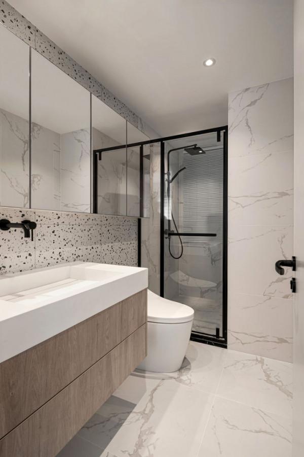 89㎡原木白加黑，只拆一面牆全屋都亮了，一屋子的櫃子都藏著心機