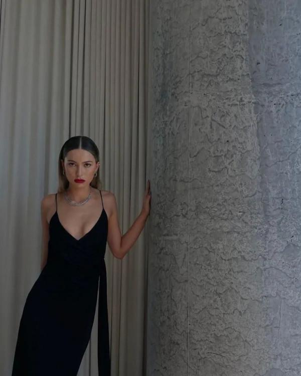 見世面!原來這就是95後頂級白富美的日常 見世面!原來這就是95後頂級白富美的日常