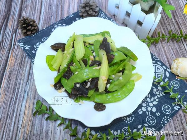 給中老年人的建議，冬天少吃肉多吃它，5塊炒一盤，營養又美味