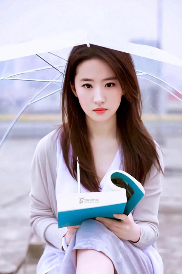 34如何的劉亦菲，宛若少女，不愧是神仙姐姐