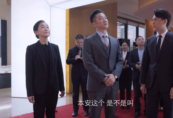 《前行者》首播爆冷，《突圍》力壓《前行者》，一集更比六集強