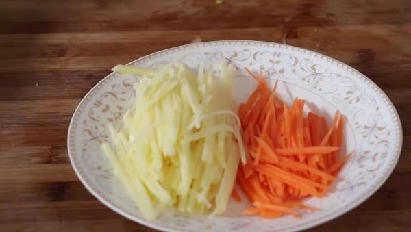 白菜別再燉著吃了，學會這樣做，比吃大魚大肉還香，開胃又解饞