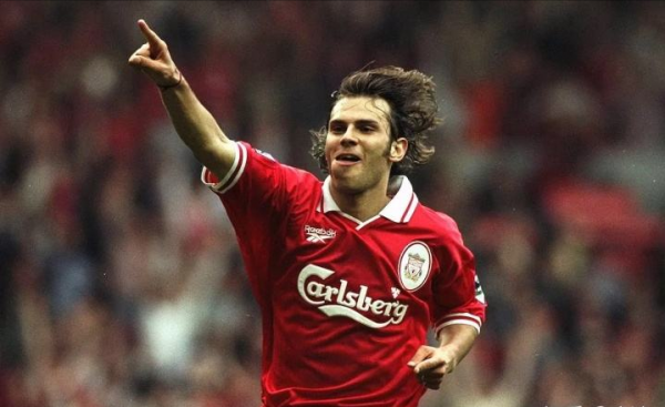 雙尾獅的輝煌：捷克足球歷史最佳陣容，兩個金球獎球星驅動中場