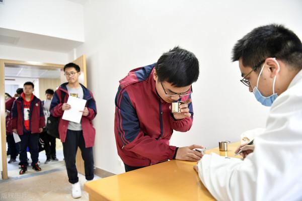 河北高職擴招,9類特定人群可以報考32所高校,4種人可以免試錄取 河北高職擴招,9類特定人群可以報考32所高校,4種人可以免試錄取