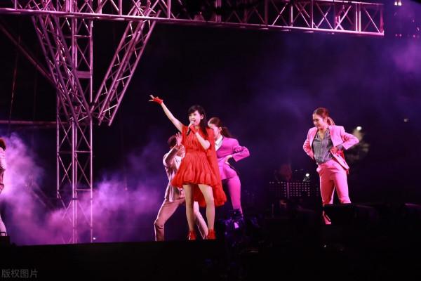 江蘇衛視跨年演唱會 江蘇衛視跨年演唱會