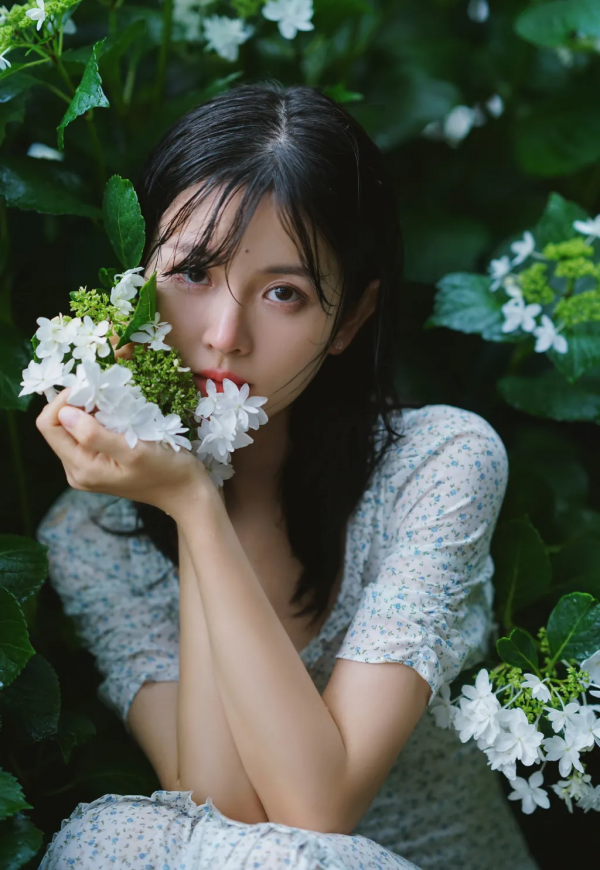 小長假VS婚禮季，這7套LOOK低調又美麗