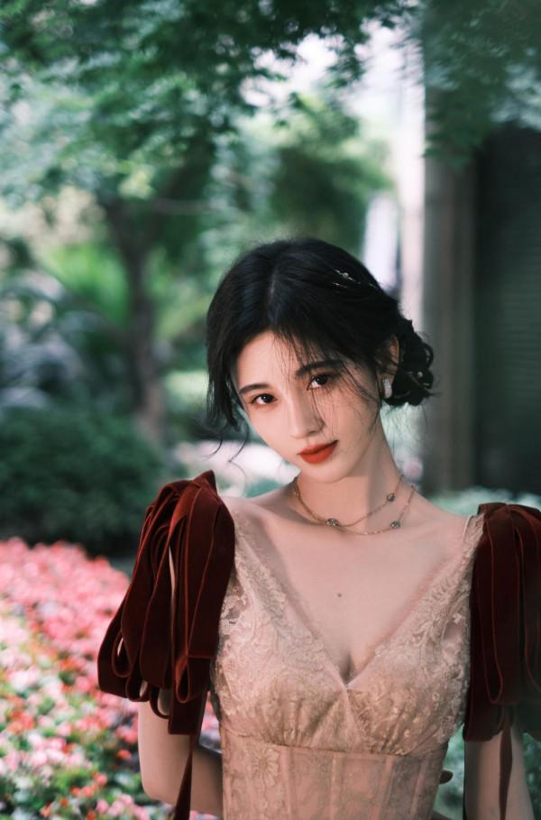 202號“女神”鞠婧禕 202號“女神”鞠婧禕