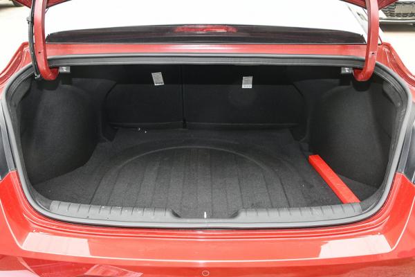 【幫你選車】不只是偶像派，看第七代伊蘭特如何打動年輕人