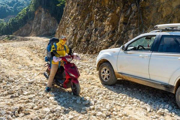 駕車登頂廣東大南山,滿山芒花深處是一個人的孤寂 駕車登頂廣東大南山,滿山芒花深處是一個人的孤寂