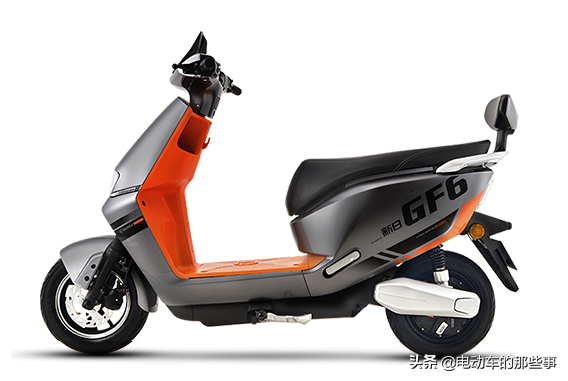 新日推出的2款電動車，智慧化功能強，汽車級鋰電池，保5年用10年