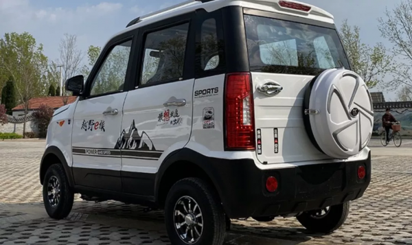 1萬元起，續航120公里起步，這3款低速車小而不貴，適合老年人