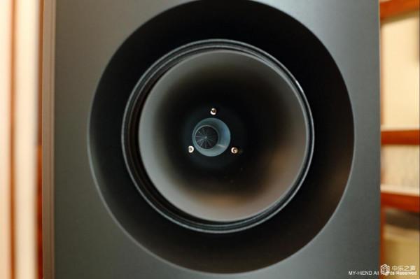 寬鬆大氣高格調：德國DynamiKKs！Athos 10落地音箱