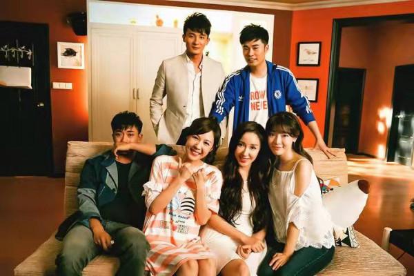 《愛情公寓》演員現狀：有人糊，有人逆襲，有人已離世