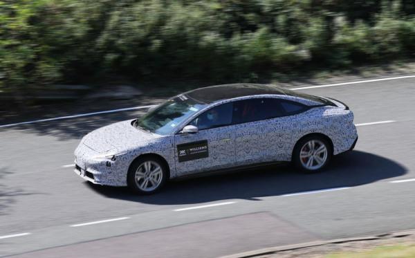 F1威廉姆斯操刀 智己L7山路賽道測試諜照曝光