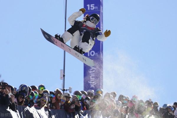單板U型場地世界盃蔡雪桐第一，中國兩選手晉級決賽，劉佳宇缺席