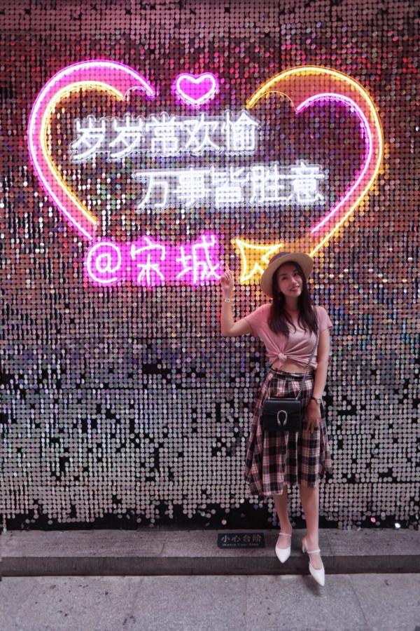 潑水狂歡,夢幻演出,痴狂電音,玩一天都不夠!杭州旅行必打卡 潑水狂歡,夢幻演出,痴狂電音,玩一天都不夠!杭州旅行必打卡