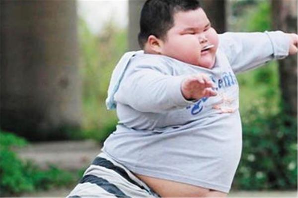 有種逆襲叫鄒市明兒子,軒軒由小胖墩長成了帥小夥,撞臉韓國男星 有種逆襲叫鄒市明兒子,軒軒由小胖墩長成了帥小夥,撞臉韓國男星