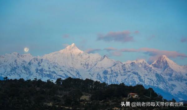 探訪冰川、峽谷徒步，睡在松贊新店，開啟一場自然大冒險