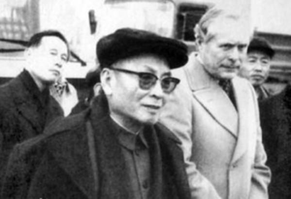 新四軍最初8個團，1945年發展到31萬人，最初的主官都有誰？