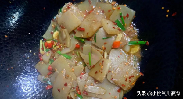 紅燒魔芋豆腐,筋道嫩滑Q彈又低脂 紅燒魔芋豆腐,筋道嫩滑Q彈又低脂