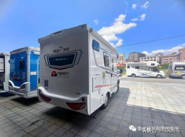 瑞弗V800E|年度最暢銷的佈局，高品質、高性價比的C型房車