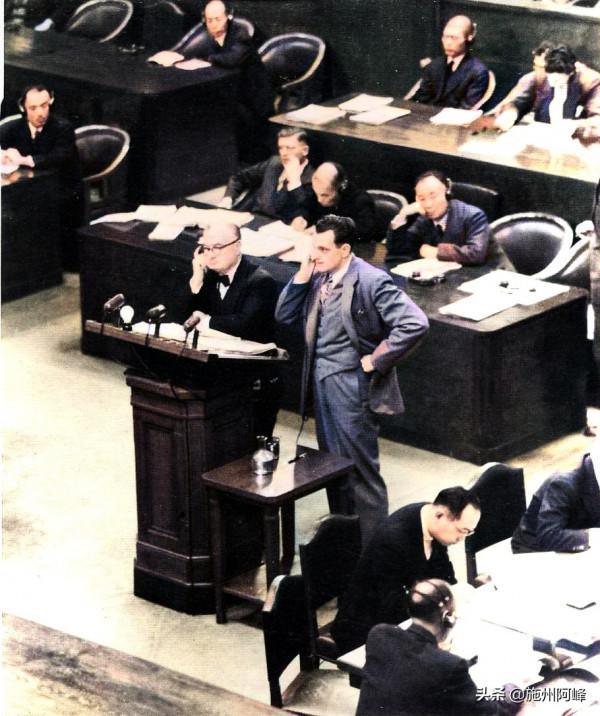 老照片：1945年日本戰敗後對日本戰犯的審判現場