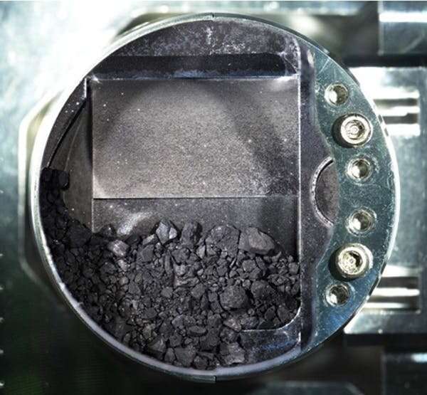 小行星是由什麼組成的？返回地球的樣本揭示了太陽系的組成部分